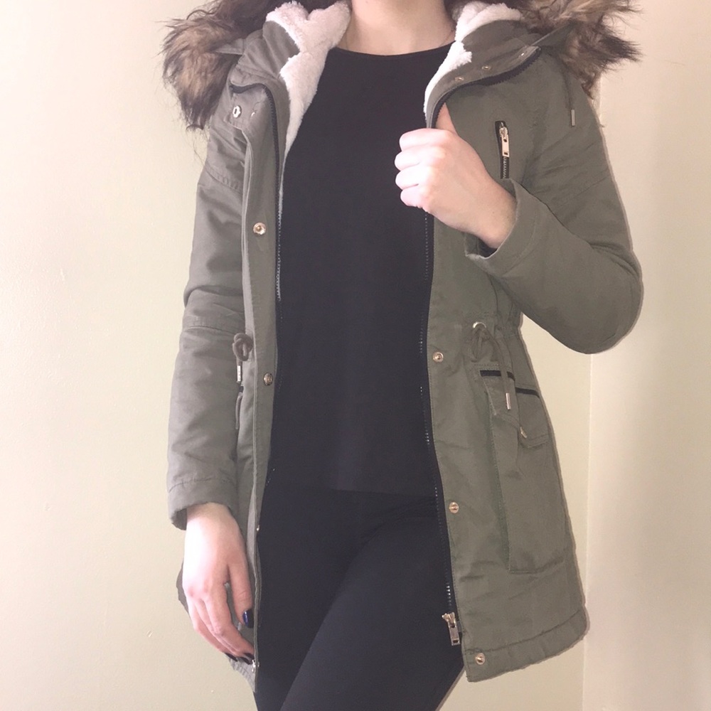 Ckh from Germany coat🖤